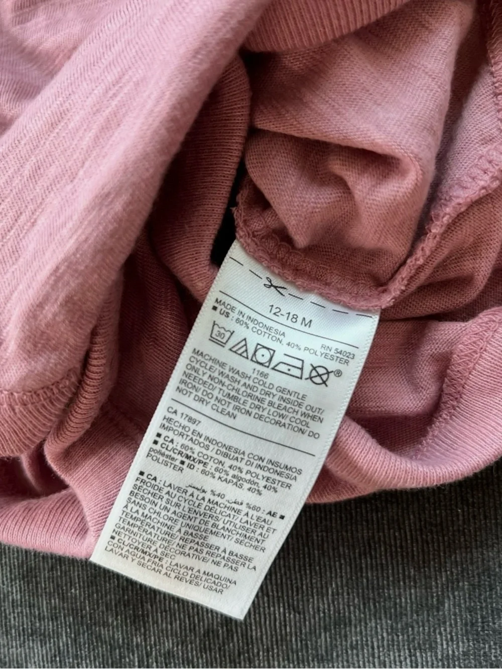 NWT Old Navy Rainbow and Sunshine Onesie Bundle Size 12-18 Months